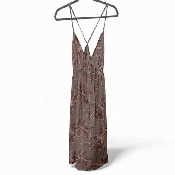 Dresses & Skirts - Floral Brown Maxi Dress